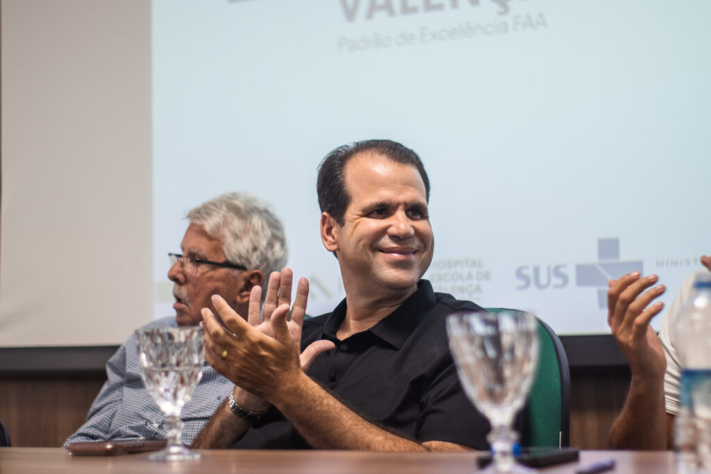 Aureo Ribeiro amplia cirurgias em Valença