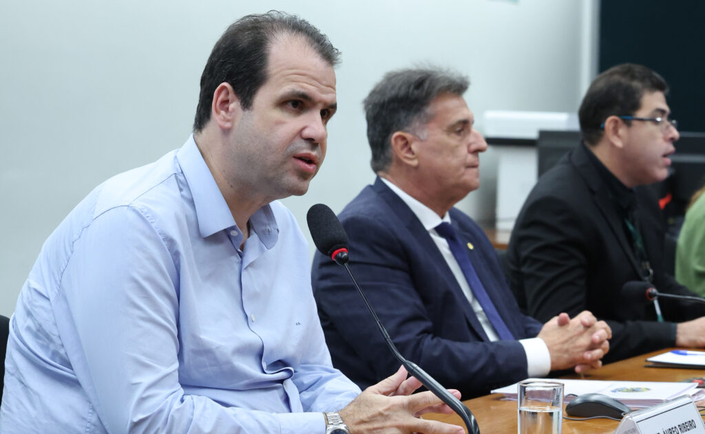 Lei de Aureo Ribeiro reforça combate à importunação sexual