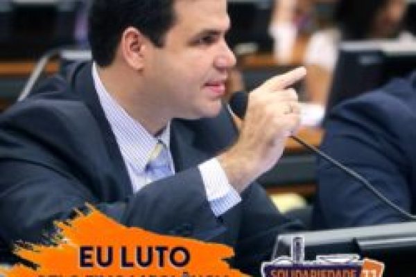 O deputado federal Aureo apresentou um projeto que tipifica o crime de constrangimento sexual.