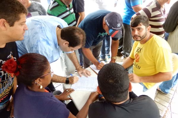 Aureo assina pedido de revisão do BPC